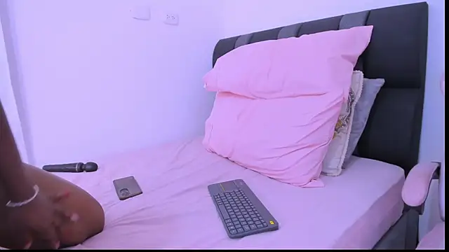 SabaBrown online show from February 8, 2025, 4:14 pm