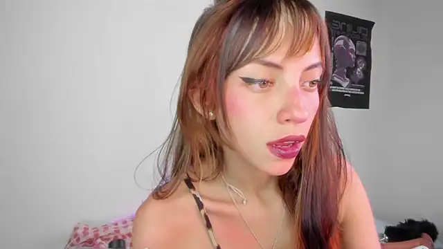 Snapshot of MiaGoth_ chatting on August 1, 2026, 2:42 am MiaGoth online show from August 1, 2026, 2:42 am