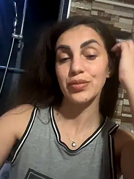 Snapshot of EmaSkyes chatting on November 12, 2025, 7:40 pm EmaSkyes online show from November 12, 2025, 7:40 pm