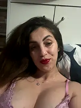 Snapshot of EmaSkyes chatting on November 13, 2025, 7:51 pm EmaSkyes online show from November 13, 2025, 7:51 pm