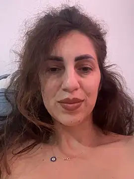 Snapshot of EmaSkyes chatting on October 30, 2025, 8:01 am EmaSkyes online show from October 30, 2025, 8:01 am