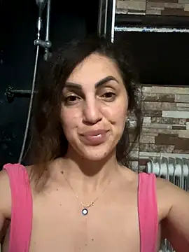 Snapshot of EmaSkyes chatting on November 30, 2025, 7:58 pm EmaSkyes online show from November 30, 2025, 7:58 pm