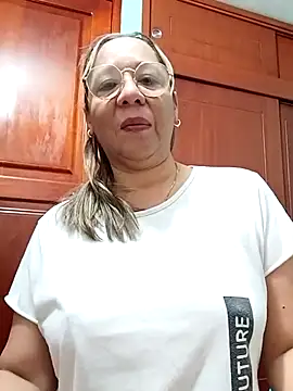 Snapshot of MATTHEW_MRANDA chatting on March 15, 2025, 10:57 am MATTHEW MRANDA online show from March 15, 2025, 10:57 am