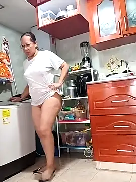 Snapshot of MATTHEW_MRANDA chatting on November 23, 2025, 3:00 pm MATTHEW MRANDA online show from November 23, 2025, 3:00 pm