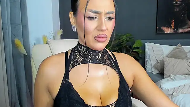 Snapshot of Sonia__Rey chatting on September 23, 2025, 7:54 pm Sonia Rey online show from September 23, 2025, 7:54 pm