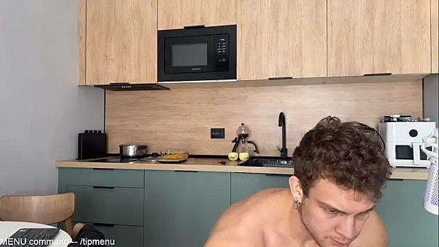 Adam misti online show from March 11, 2026, 8:19 am