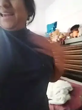 EmpaticBolillo online show from February 26, 2026, 6:52 pm