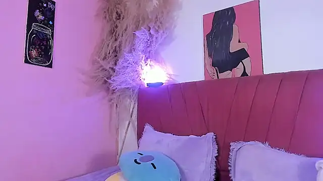 LorenaStevens online show from April 16, 2026, 12:39 pm