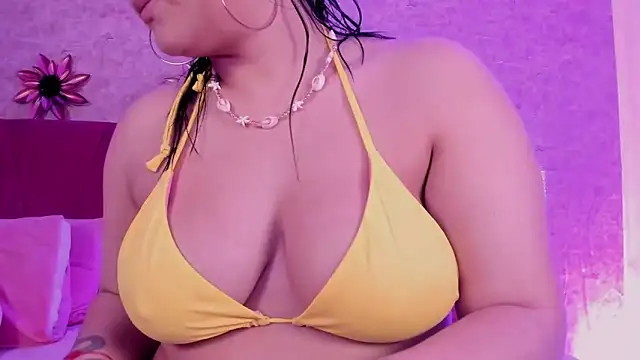 LorenaStevens online show from December 20, 2025, 1:58 pm