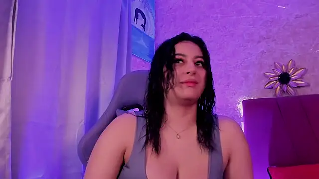 LorenaStevens online show from November 14, 2025, 12:20 pm