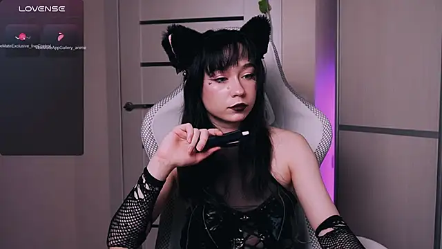 Snapshot of Kimiko__ chatting on May 25, 2026, 11:58 pm Kimiko online show from May 25, 2026, 11:58 pm