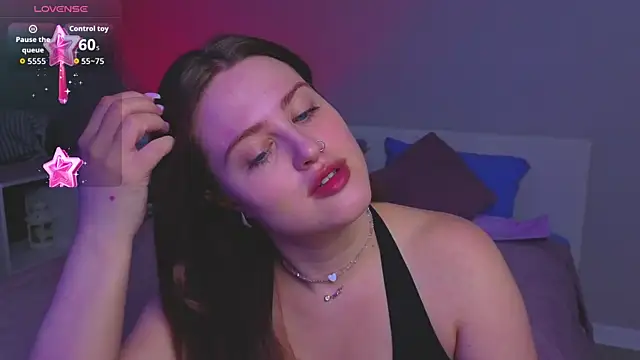  Sarah Soul  online show from April 17, 2026, 11:18 pm