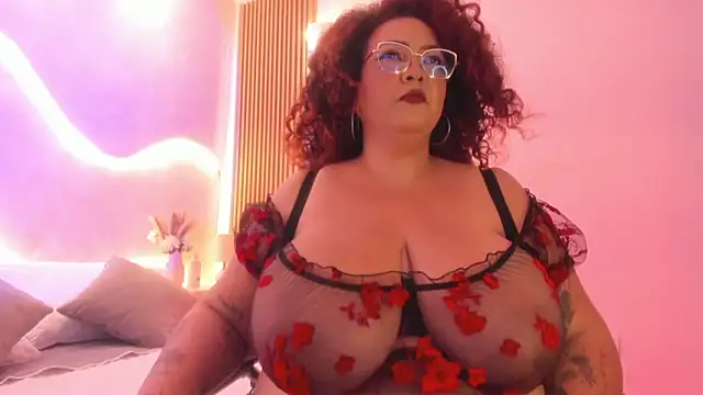 Snapshot of MaraaSweett chatting on December 19, 2025, 2:04 am MaraaSweett online show from December 19, 2025, 2:04 am