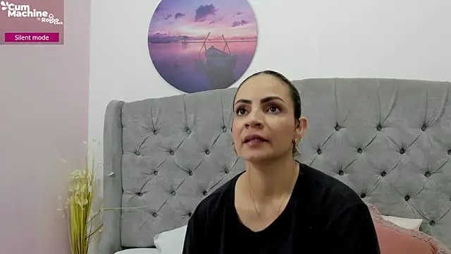 Snapshot of Valesskahall chatting on November 20, 2025, 12:06 pm Valesskahall online show from November 20, 2025, 12:06 pm