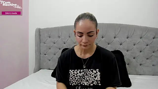 Snapshot of Valesskahall chatting on November 29, 2025, 12:16 pm Valesskahall online show from November 29, 2025, 12:16 pm