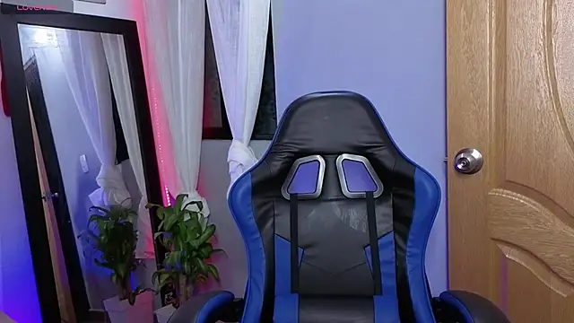 Veronica 111 online show from April 20, 2026, 6:49 am