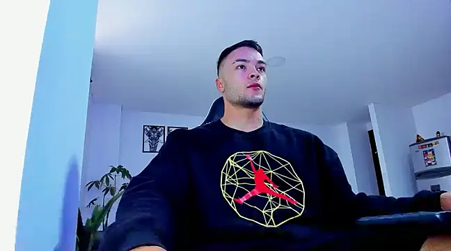 Snapshot of alexander_collin02 chatting on February 12, 2025, 12:55 pm alexander collin02 online show from February 12, 2025, 12:55 pm