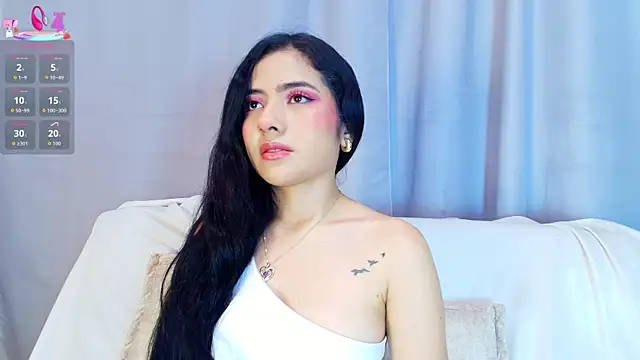 adara johnson   online show from November 19, 2025, 11:43 am