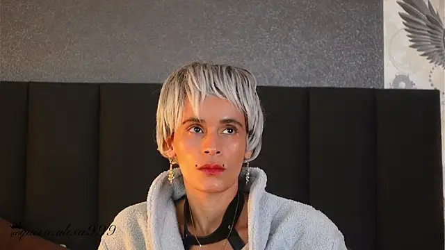 Snapshot of Alexa_Duque34 chatting on December 1, 2025, 3:46 pm Alexa Duque34 online show from December 1, 2025, 3:46 pm