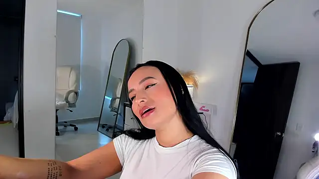 alexa tobar online show from May 31, 2026, 7:03 pm
