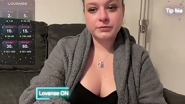 NaughtyWifeUK online show from February 28, 2025, 11:23 pm