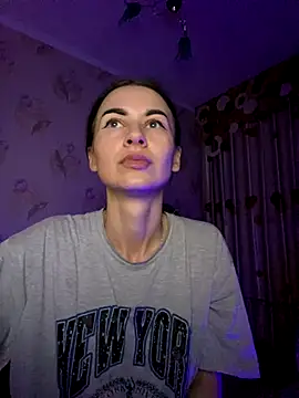 Snapshot of Starry_Siren chatting on December 6, 2024, 5:06 pm Starry Siren online show from December 6, 2024, 5:06 pm