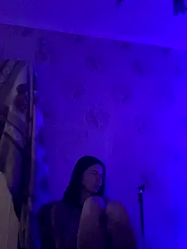 Snapshot of Starry_Siren chatting on November 12, 2025, 5:06 pm Starry Siren online show from November 12, 2025, 5:06 pm