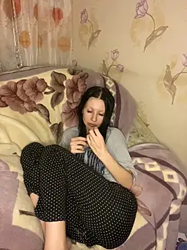 Snapshot of Starry_Siren chatting on January 20, 2025, 7:14 pm Starry Siren online show from January 20, 2025, 7:14 pm