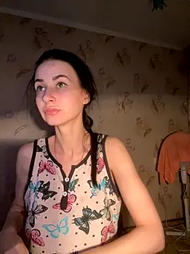 Snapshot of Starry_Siren chatting on October 26, 2025, 5:46 pm Starry Siren online show from October 26, 2025, 5:46 pm