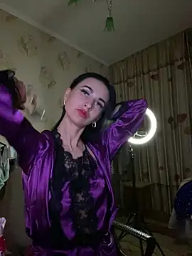 Snapshot of Starry_Siren chatting on March 15, 2025, 7:16 pm Starry Siren online show from March 15, 2025, 7:16 pm