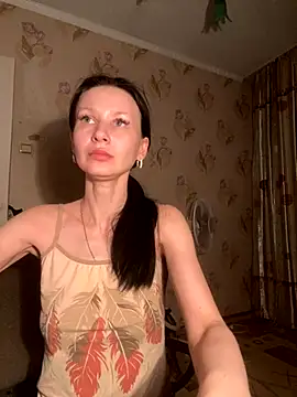 Snapshot of Starry_Siren chatting on November 26, 2025, 5:13 pm Starry Siren online show from November 26, 2025, 5:13 pm