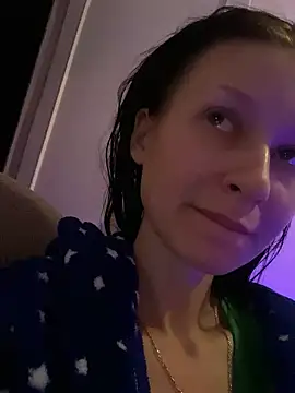 Snapshot of Starry_Siren chatting on December 16, 2024, 5:11 pm Starry Siren online show from December 16, 2024, 5:11 pm