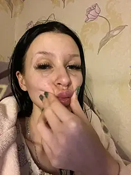 Snapshot of Starry_Siren chatting on January 9, 2025, 5:11 pm Starry Siren online show from January 9, 2025, 5:11 pm