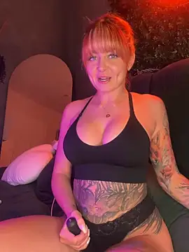 ObviouslyPeachy online show from March 18, 2026, 9:37 pm