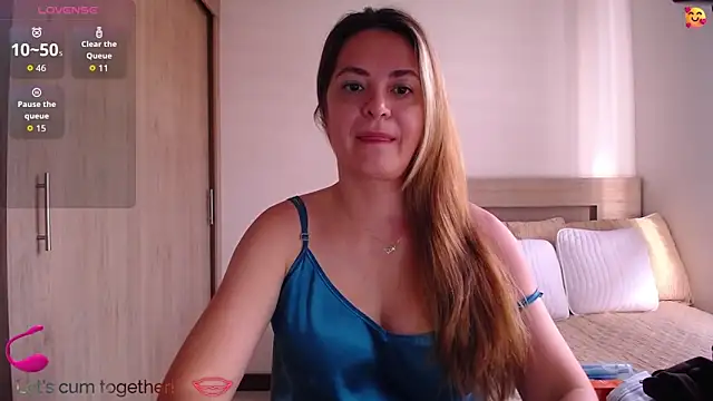 Snapshot of ParisW chatting on May 4, 2026, 1:03 pm ParisW online show from May 4, 2026, 1:03 pm