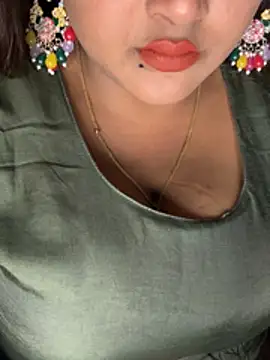 Ayesha mahi online show from April 24, 2026, 10:06 am