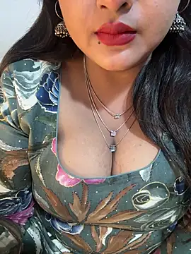 Snapshot of Ayesha_mahi chatting on December 15, 2025, 12:11 pm Ayesha mahi online show from December 15, 2025, 12:11 pm