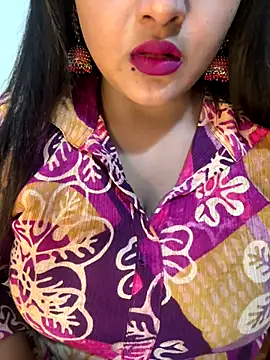 Snapshot of Ayesha_mahi chatting on December 4, 2025, 9:19 am Ayesha mahi online show from December 4, 2025, 9:19 am