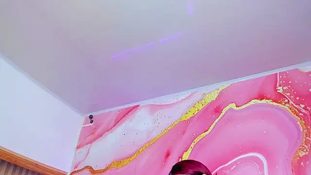 Daisy  rose online show from January 13, 2026, 2:59 am