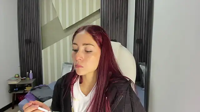 emily layton online show from March 5, 2026, 12:18 am