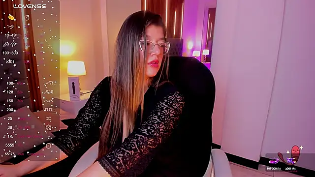 Snapshot of SEXMILLA_ chatting on September 13, 2025, 10:43 pm SEXMILLA  online show from September 13, 2025, 10:43 pm