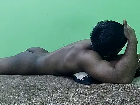 Snapshot of HunkyAriyan chatting on September 25, 2025, 7:53 pm HunkyAriyan online show from September 25, 2025, 7:53 pm