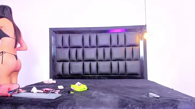 Snapshot of MIA_SOPHIA1 chatting on September 24, 2025, 5:03 am MIA SOPHIA1 online show from September 24, 2025, 5:03 am