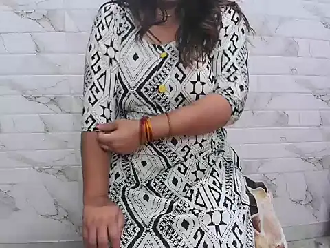 Snapshot of bhabhi_jaan11 chatting on April 25, 2026, 4:37 pm bhabhi jaan11 online show from April 25, 2026, 4:37 pm