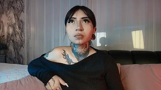 Evangeline bell online show from December 5, 2025, 8:17 pm