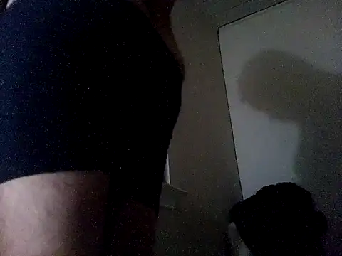 Snapshot of KeptupHack chatting on November 20, 2025, 12:50 pm KeptupHack online show from November 20, 2025, 12:50 pm