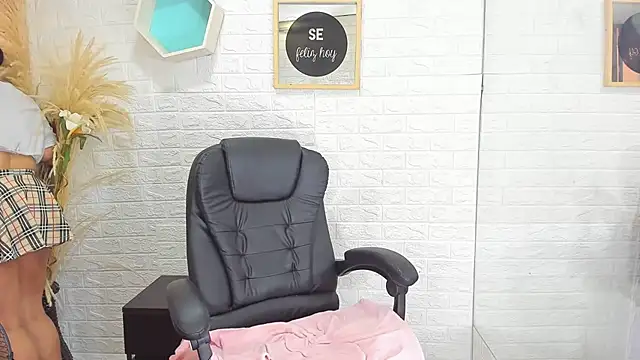 Aisha 09 online show from February 26, 2025, 9:09 pm