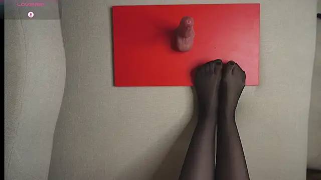 Yourlittledemon online show from December 15, 2024, 8:15 pm