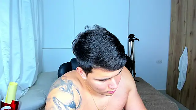 jhonstark09 online show from March 16, 2025, 1:17 am