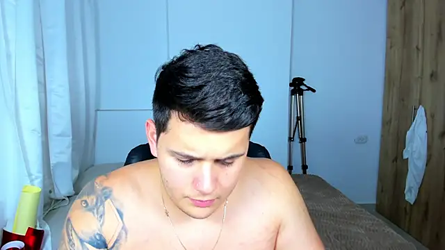 jhonstark09 online show from March 12, 2025, 9:24 pm